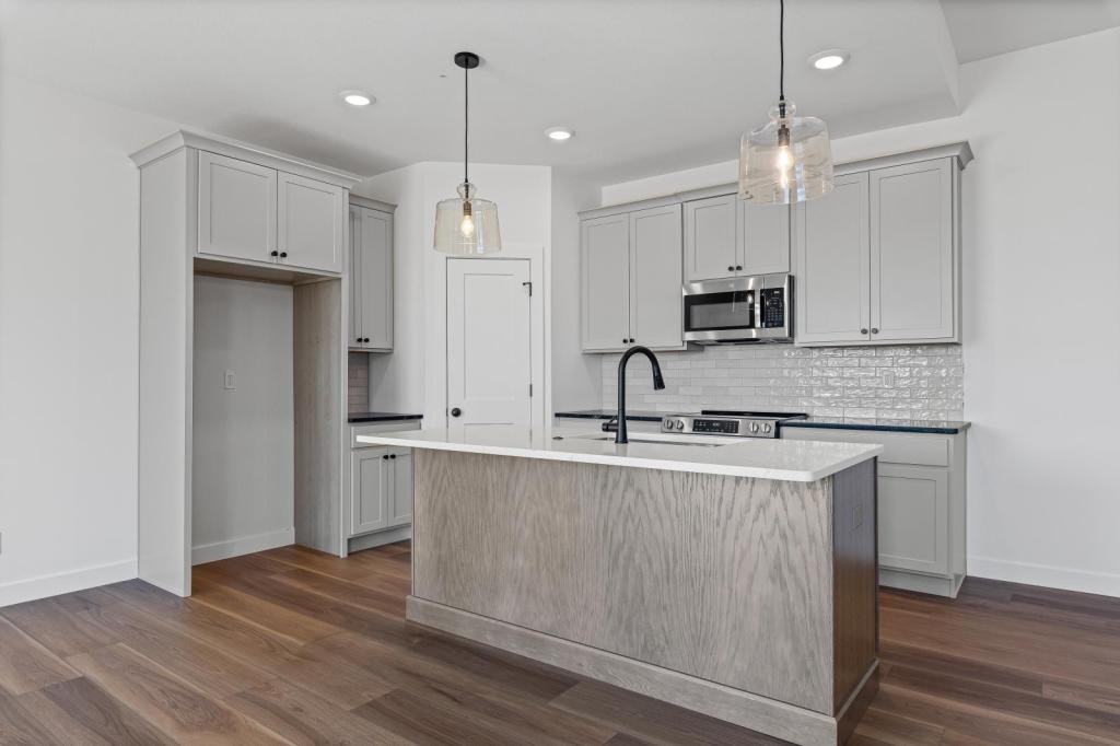 Stone Mountain Pkwy - Photo 4 of 22