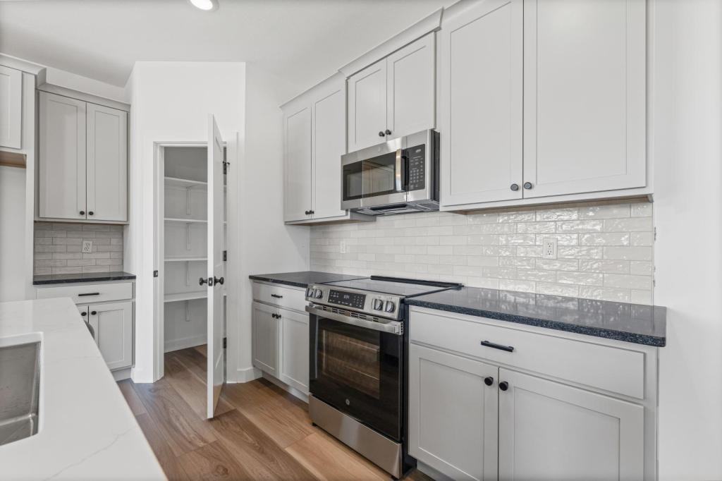 Stone Mountain Pkwy - Photo 5 of 22