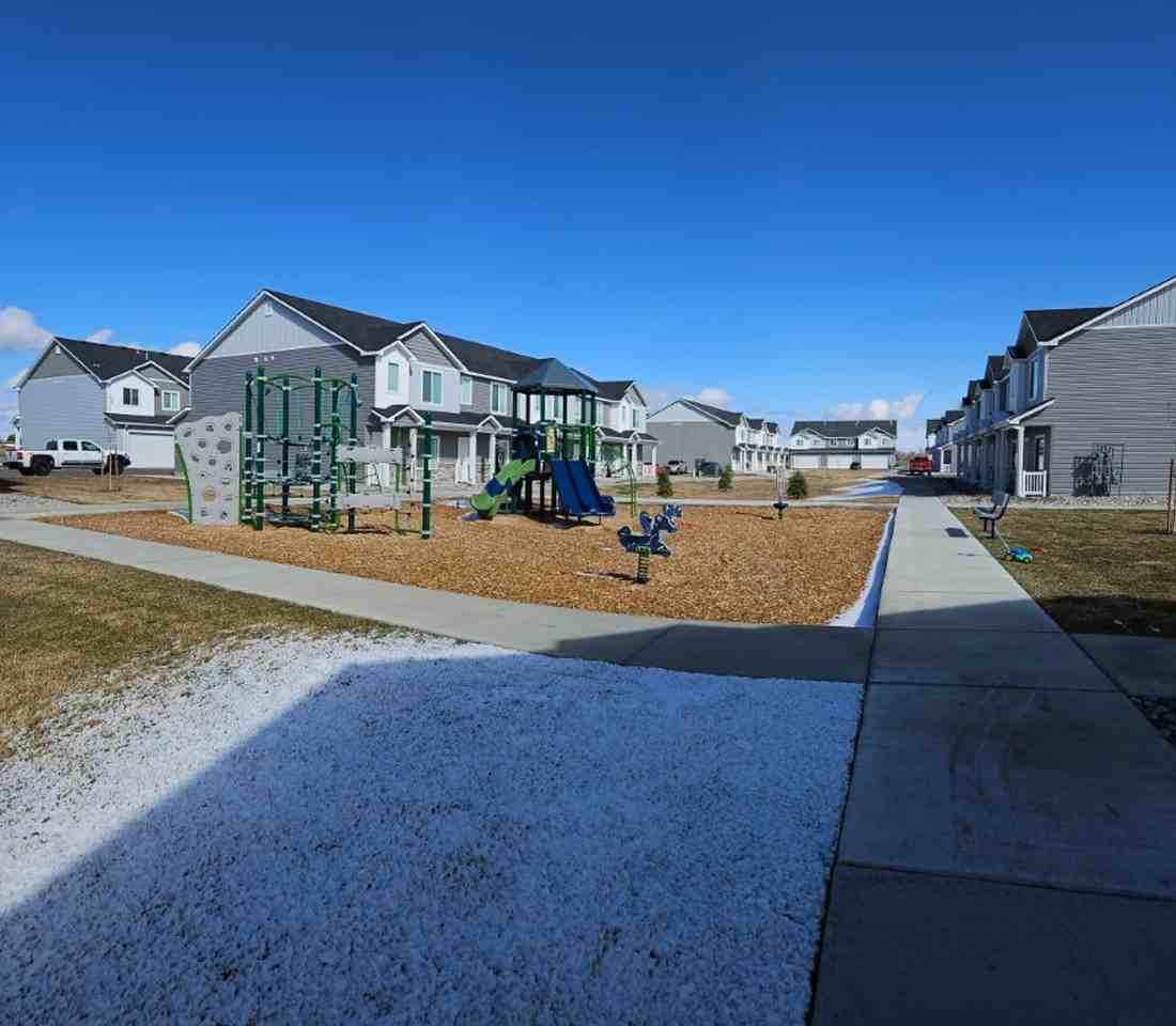 651 S 2400 W #21101 - Photo 2 of 18