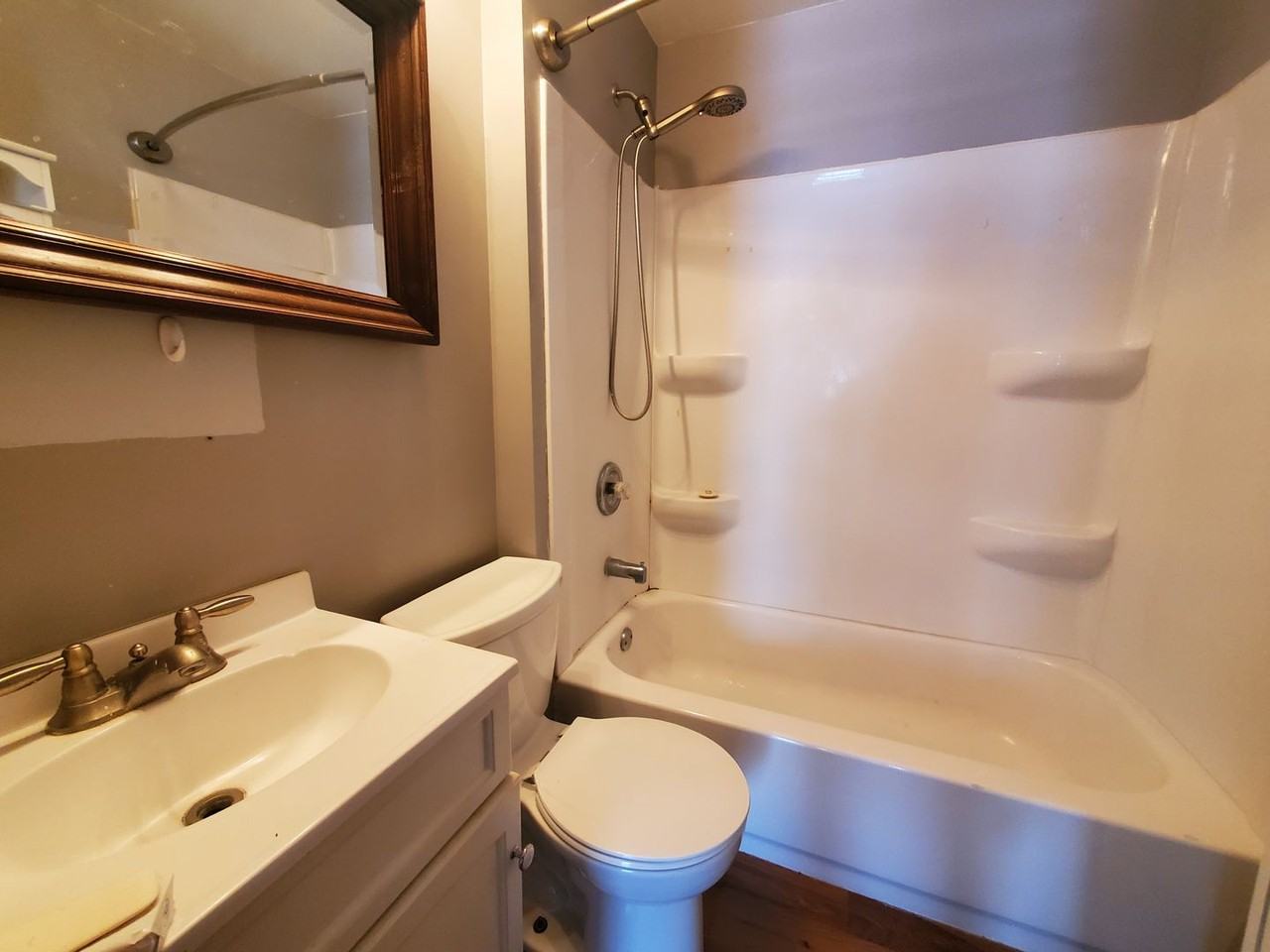 1518 Kentucky St - Photo 4 of 13