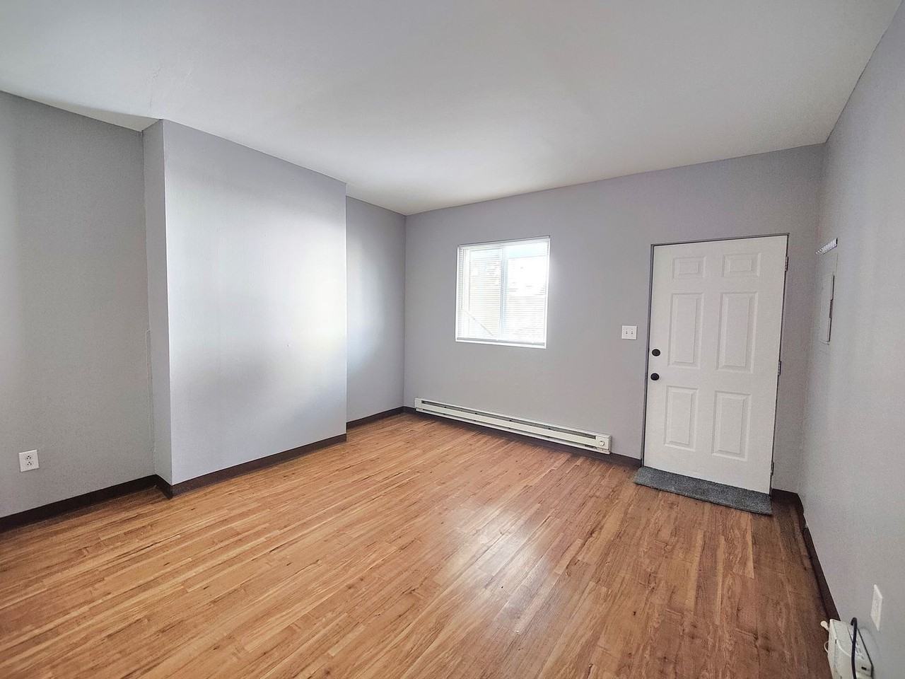 2661 S 18th St - Photo 3 of 18