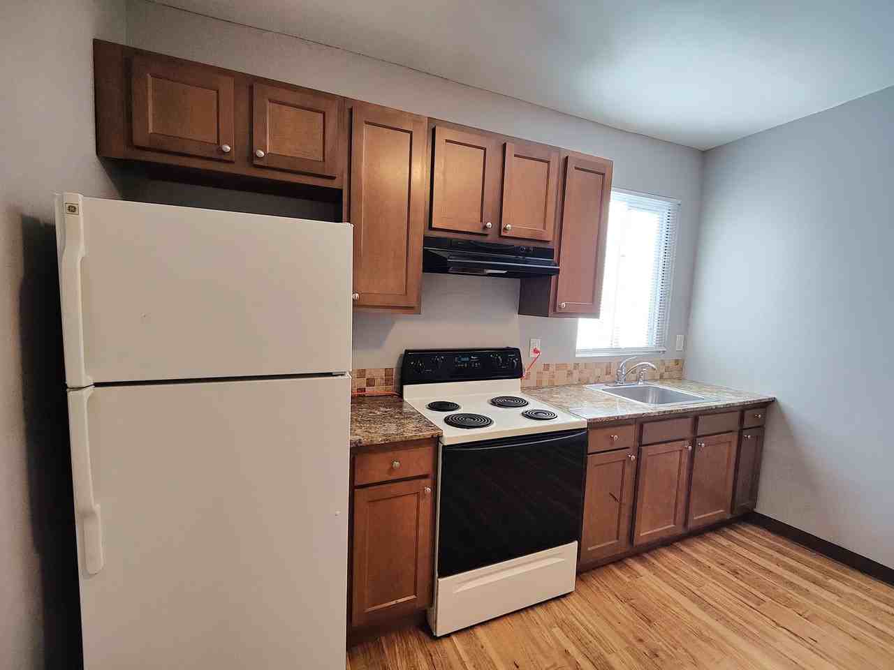 2661 S 18th St - Photo 6 of 18