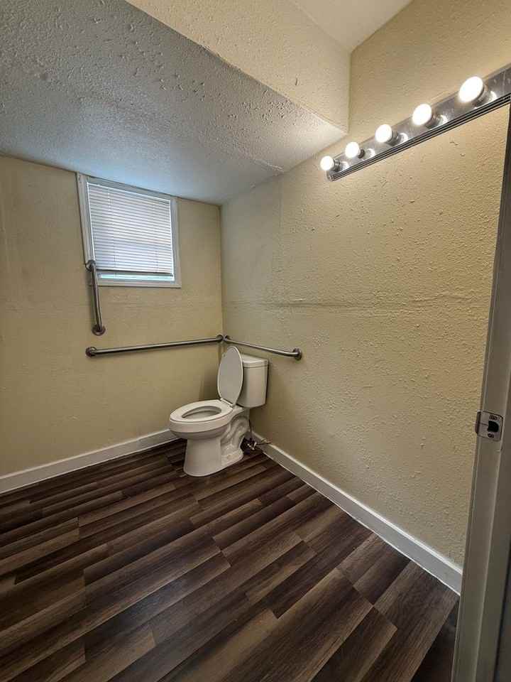 1601 E Central Texas Expy #124 - Photo 6 of 8