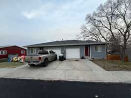 featured image of 180 Ne 10th St