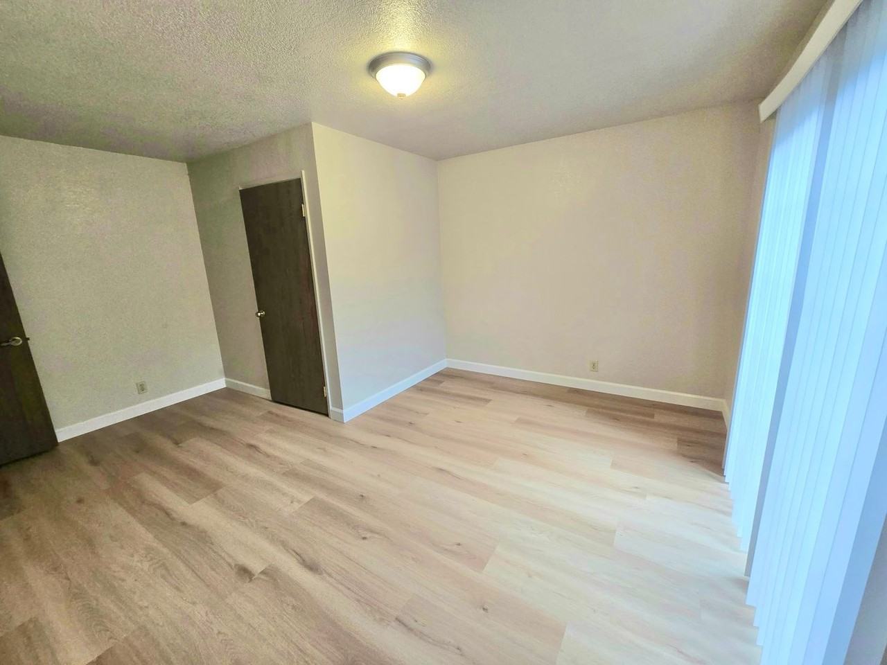 505 Acapulco Ct - Photo 7 of 16