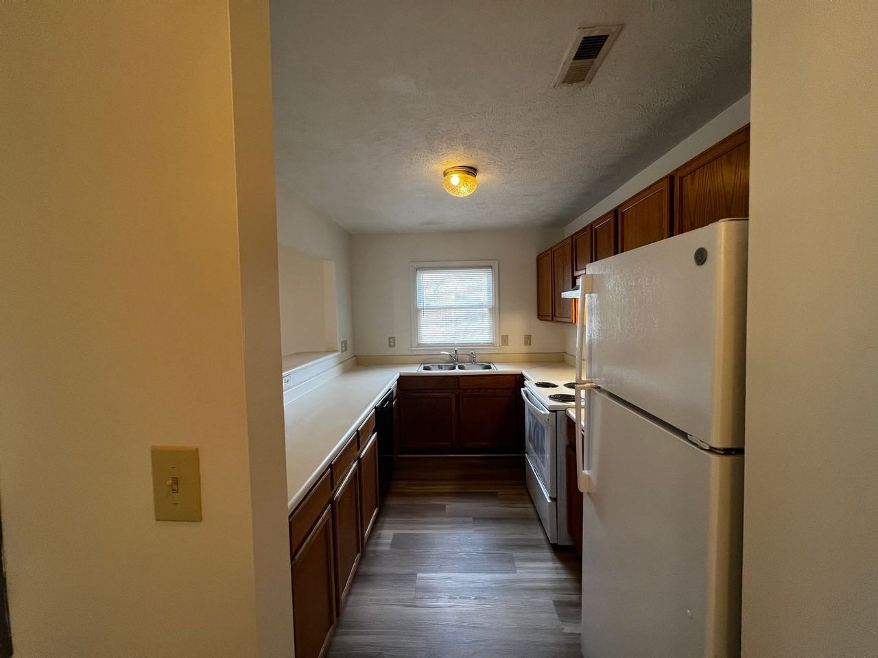 1036 Ancestry Dr - Photo 3 of 18