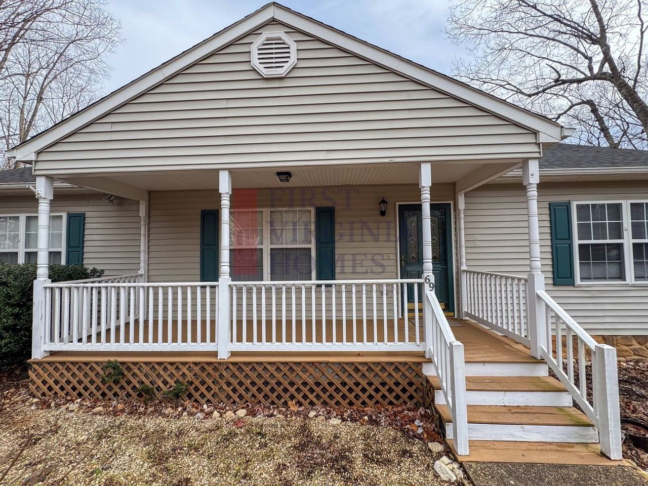 69 Lafayette Dr - Photo 3 of 21