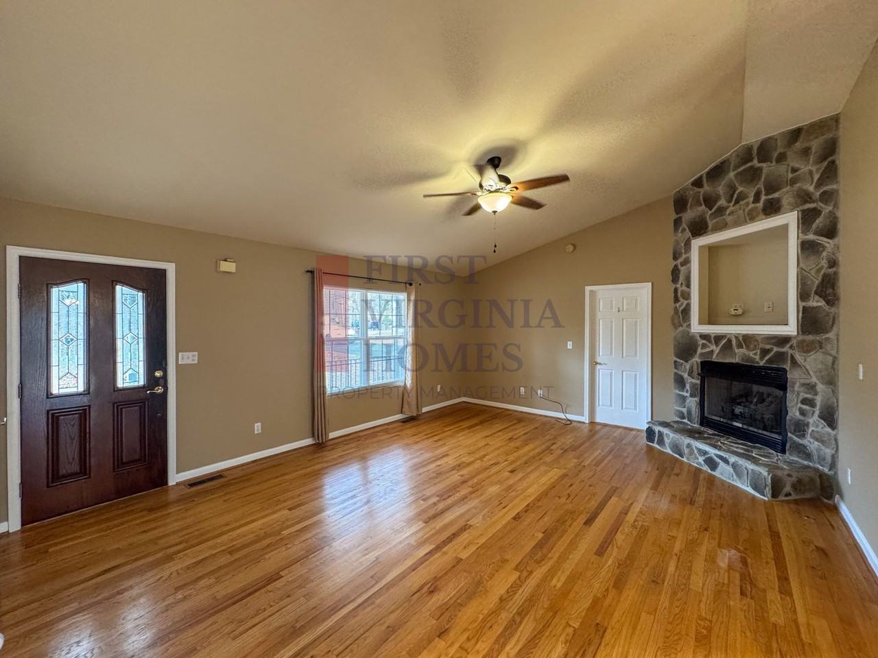 69 Lafayette Dr - Photo 4 of 21