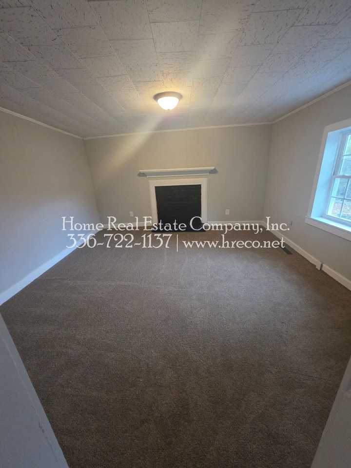 2350 Bethabara Rd - Photo 3 of 9