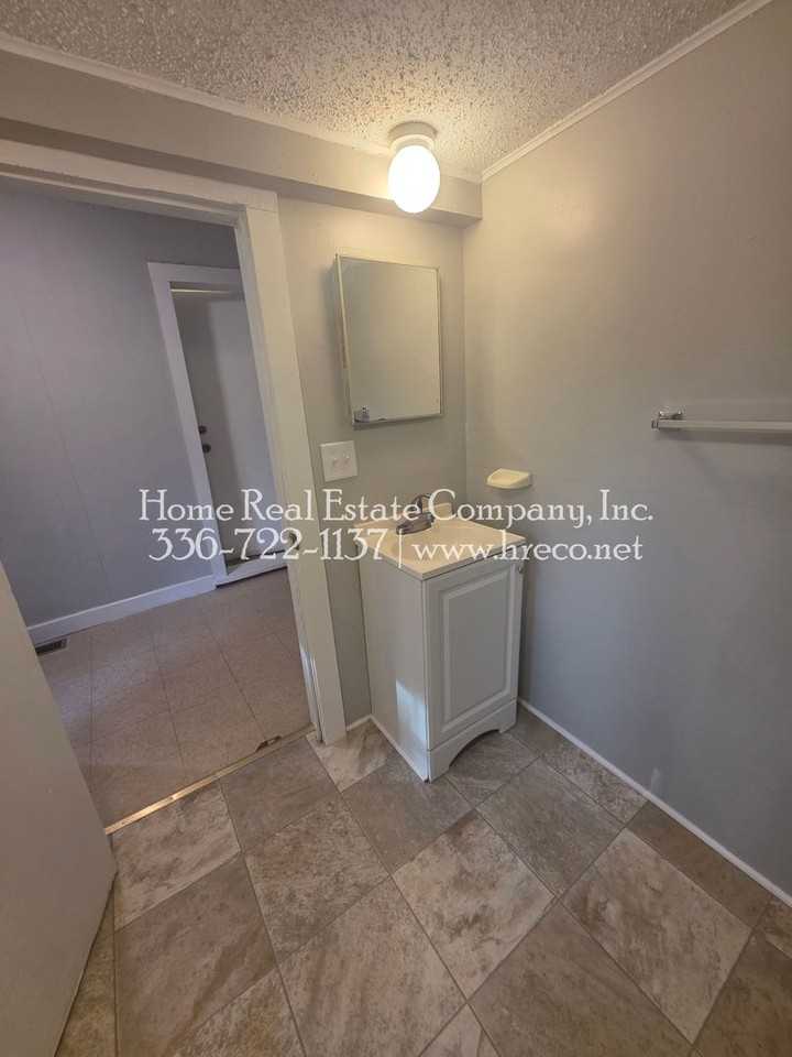 2350 Bethabara Rd - Photo 7 of 9