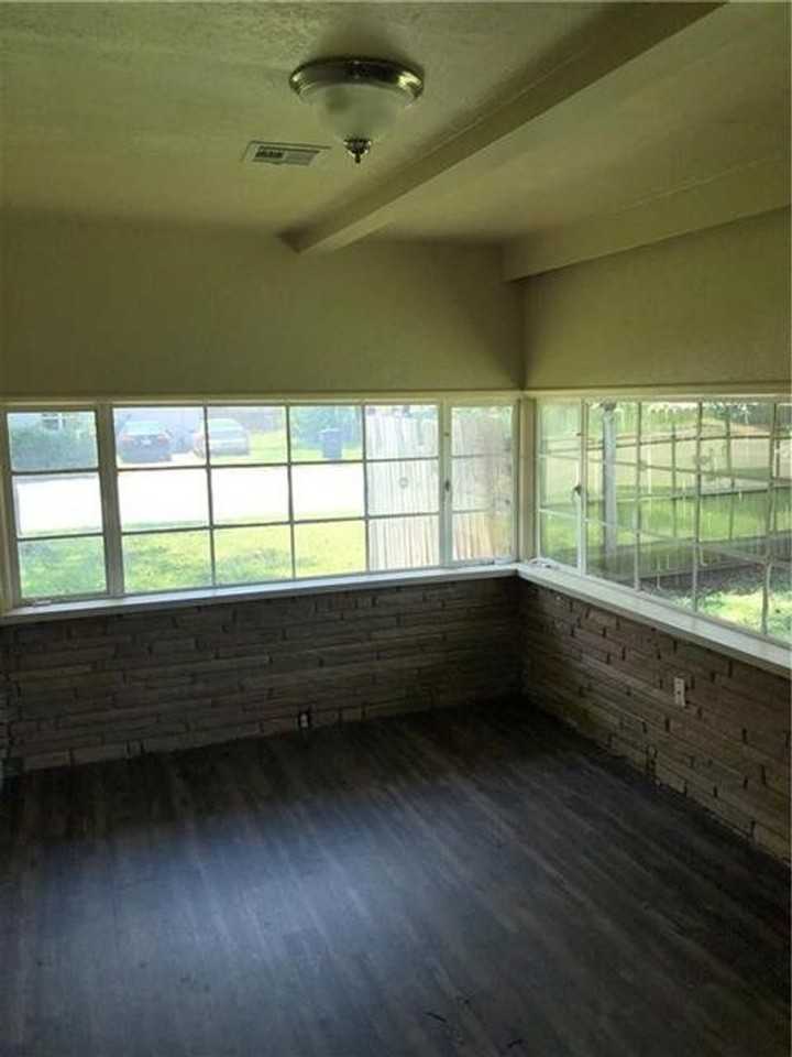 218 218 W Independence - 218 W - Photo 3 of 7