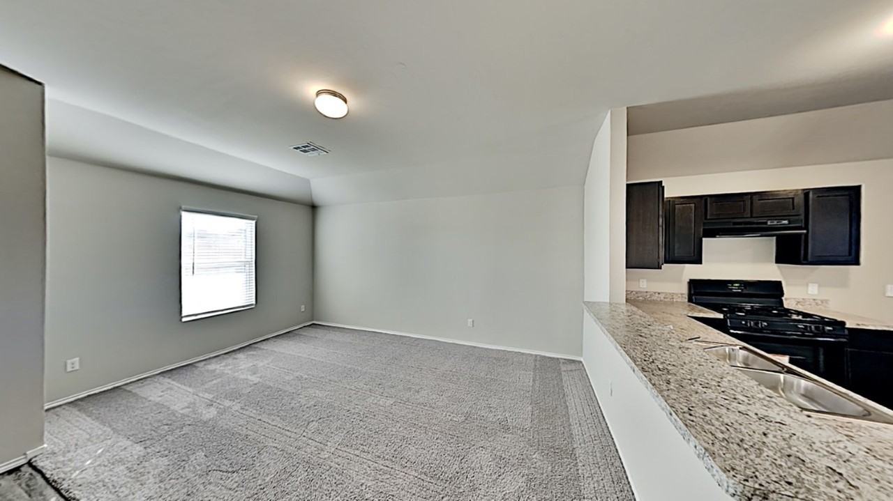 10505 Nw 19th St - Photo 5 of 17