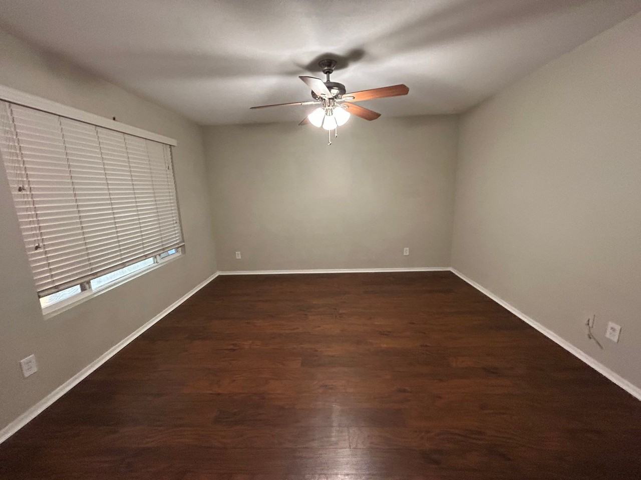 2124 E Carson Dr - Photo 3 of 20