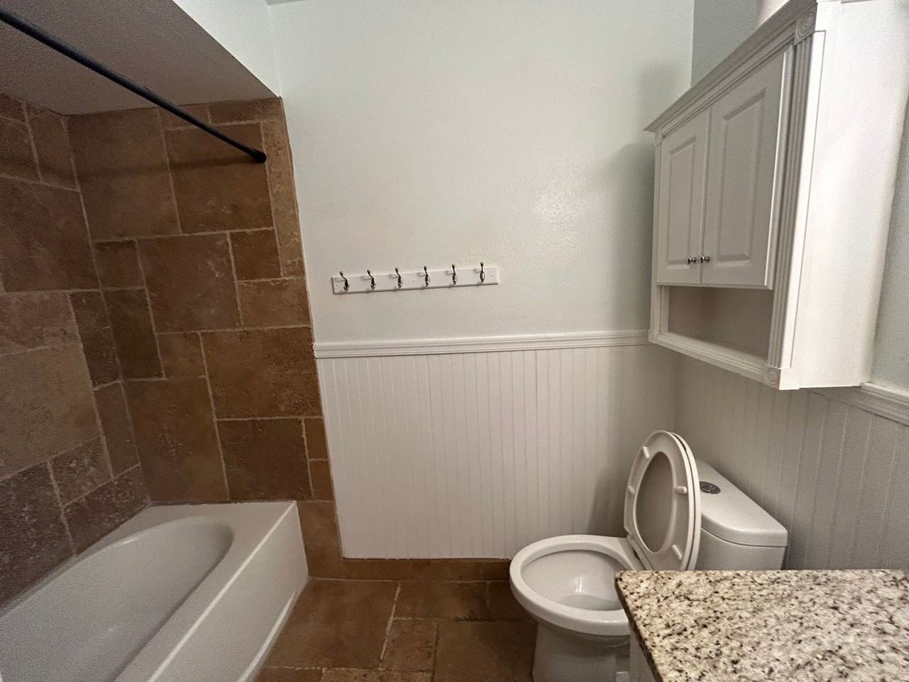 2124 E Carson Dr - Photo 7 of 20