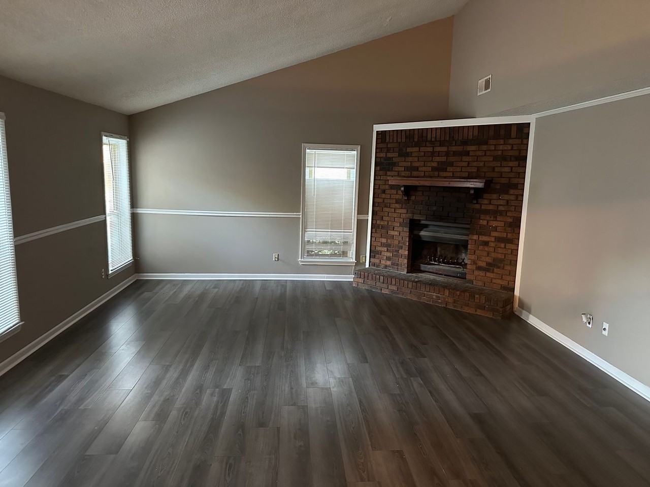 1816 Rapier Dr - Photo 5 of 12