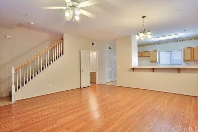 66 Orangewood Ct - Photo 4 of 7