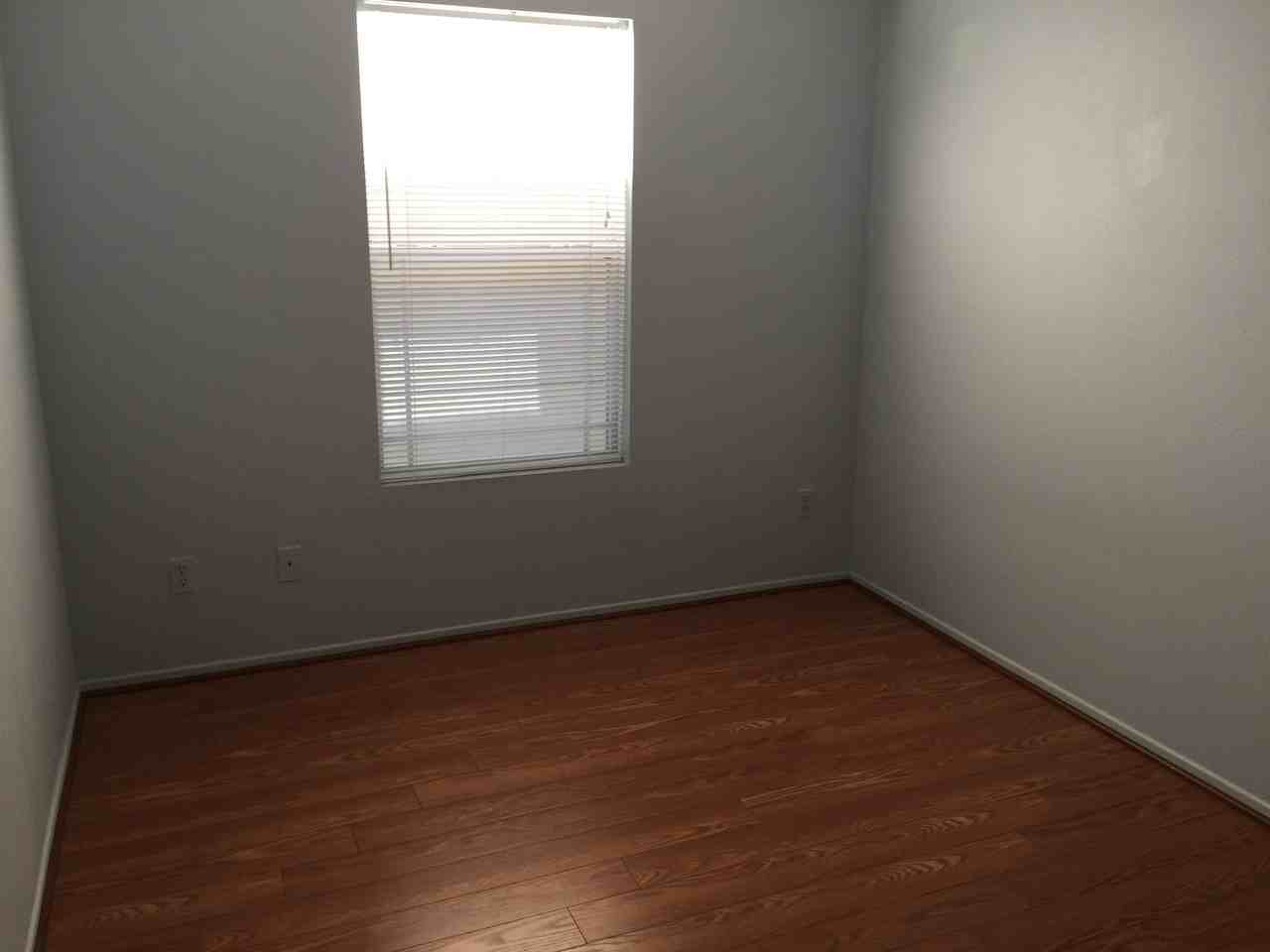 66 Orangewood Ct - Photo 6 of 7