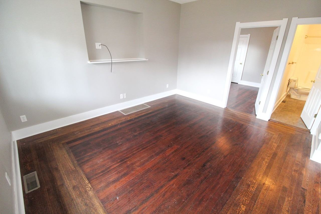 2108 W Montgomery Ave - Photo 4 of 20