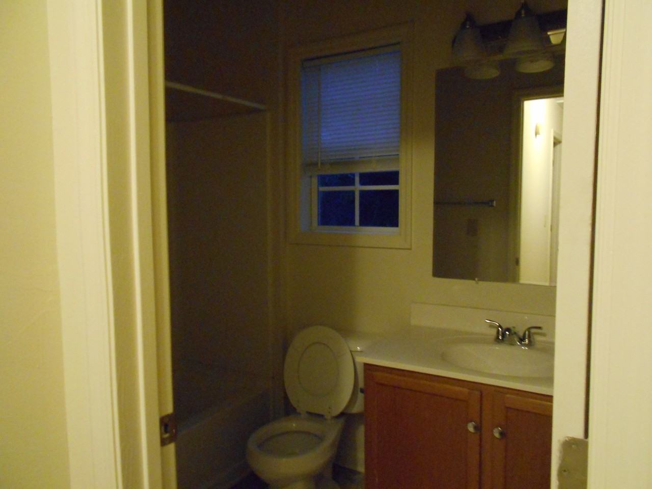 594 Hammock Ave - Photo 6 of 9