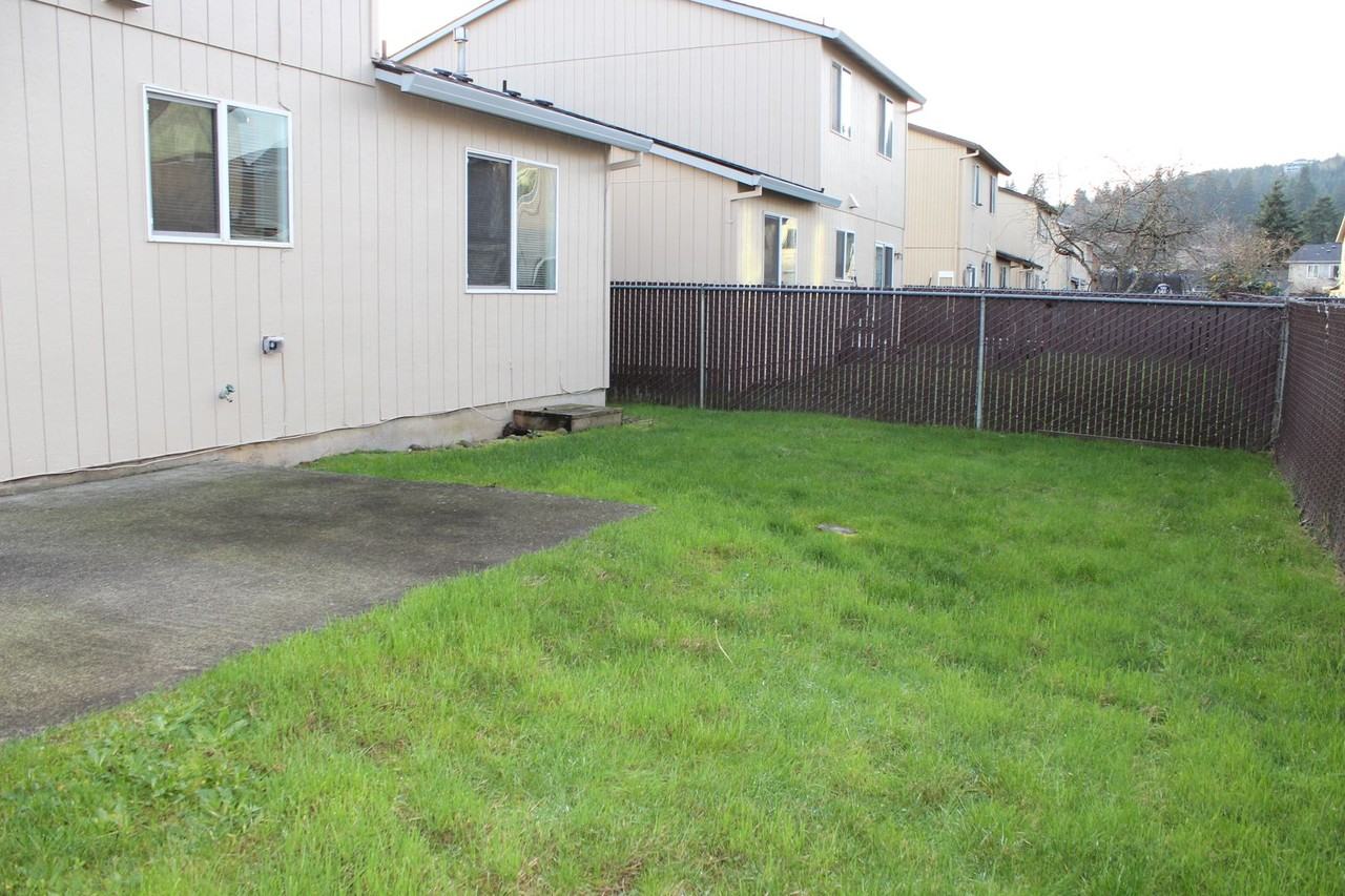 33052 Nw Meersburg St ##St. - Photo 2 of 16