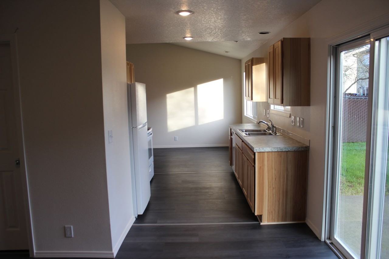 33025 Nw Laurel St - Photo 7 of 19