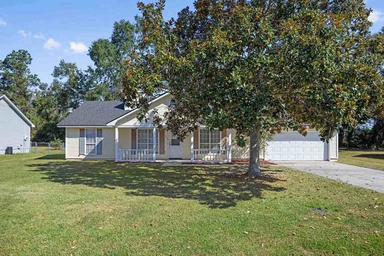 5210 Northridge Rd N - Photo 2 of 32