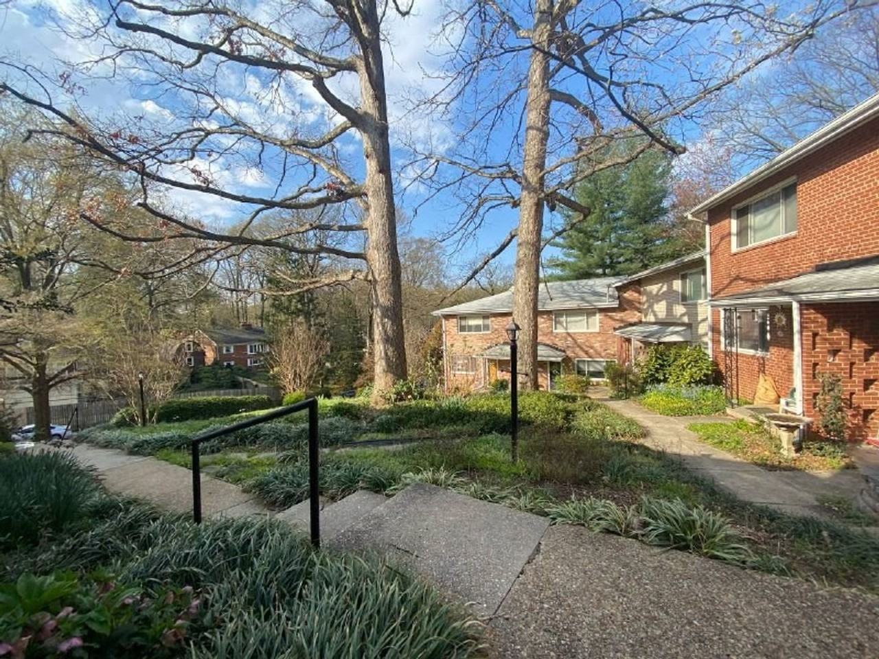 642 Kennebec Ave - Photo 3 of 25