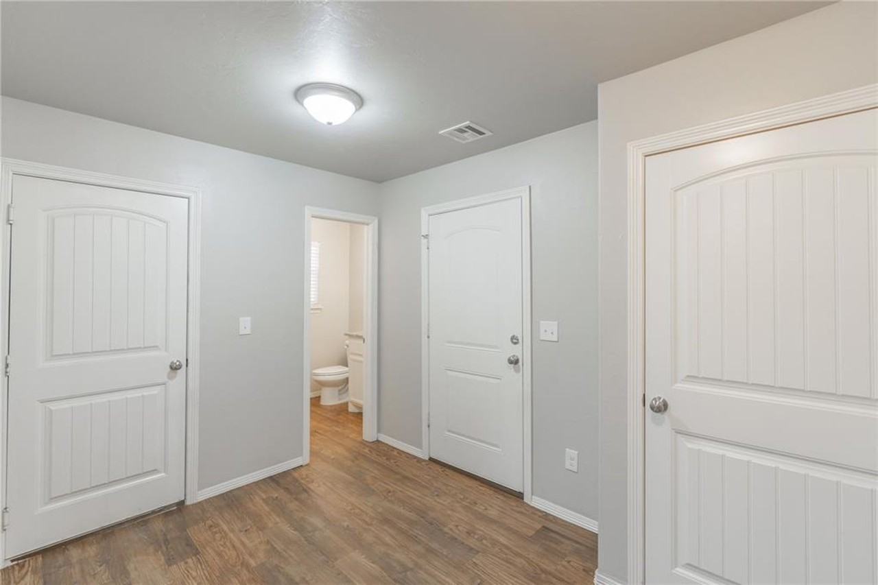 2132 Buena Vida Ln - Photo 3 of 22