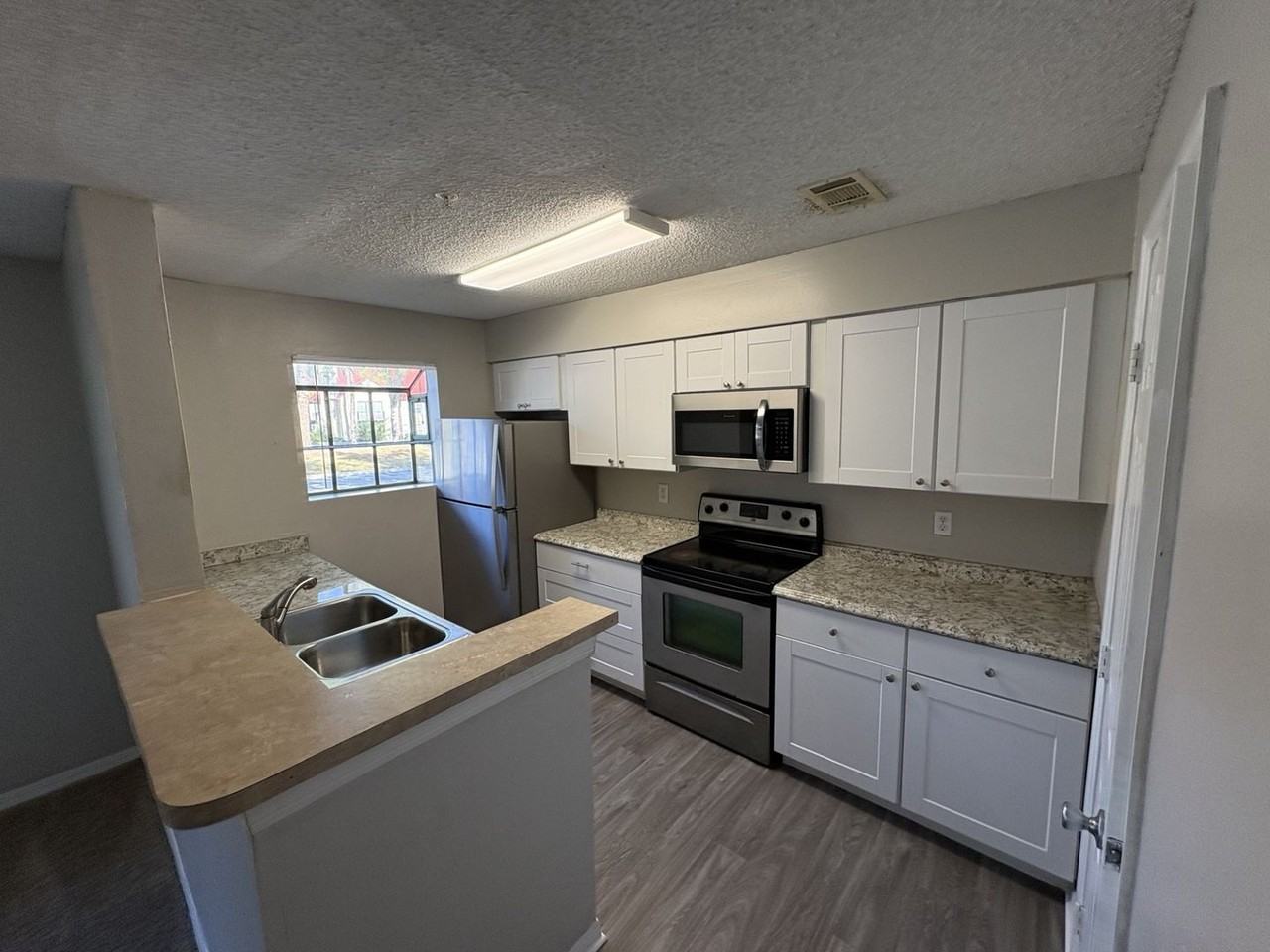 234 Afton Sq #107 - Photo 3 of 16