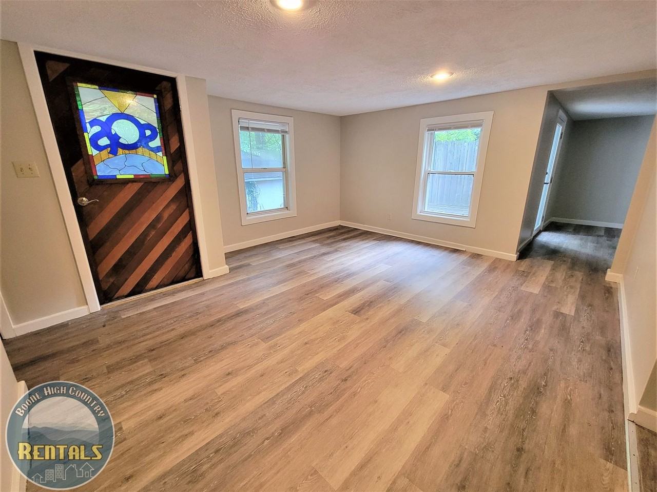 299 Hill St - Photo 2 of 25