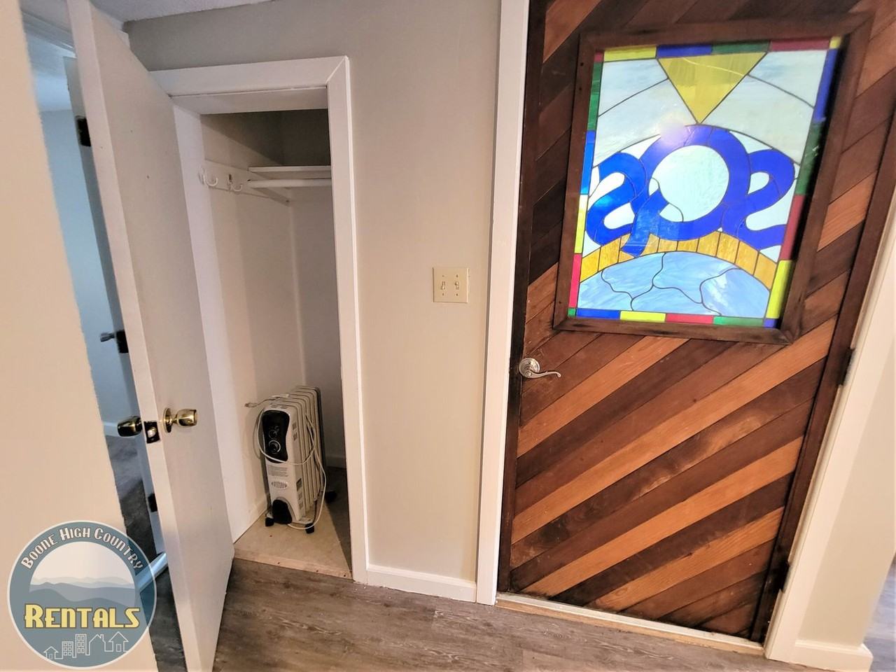 299 Hill St - Photo 4 of 25