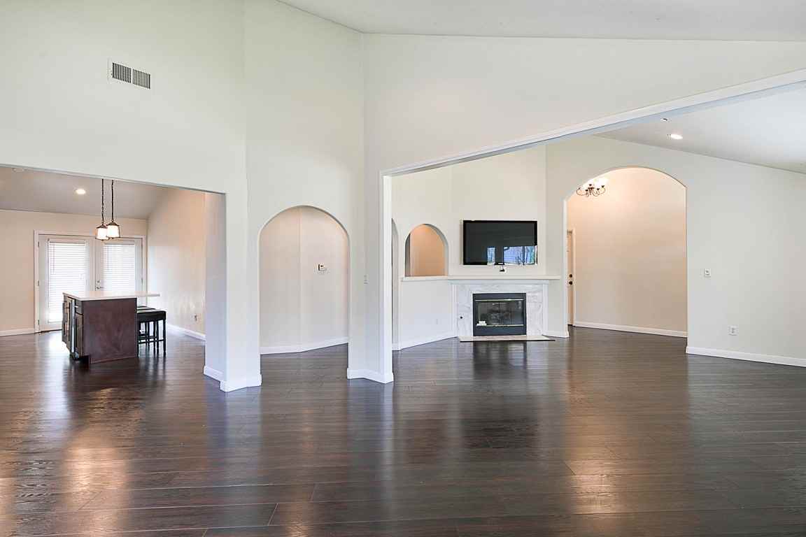 11505 Hunnewell Ave - Photo 7 of 21