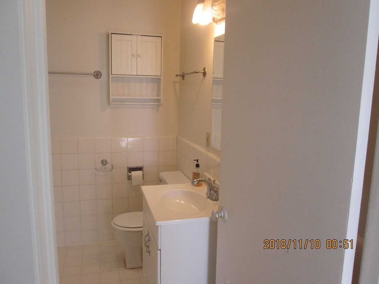 13210 Mount Whitney St - Photo 4 of 16