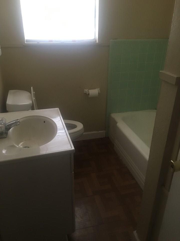 9439 Poinsetta Dr - Photo 5 of 10