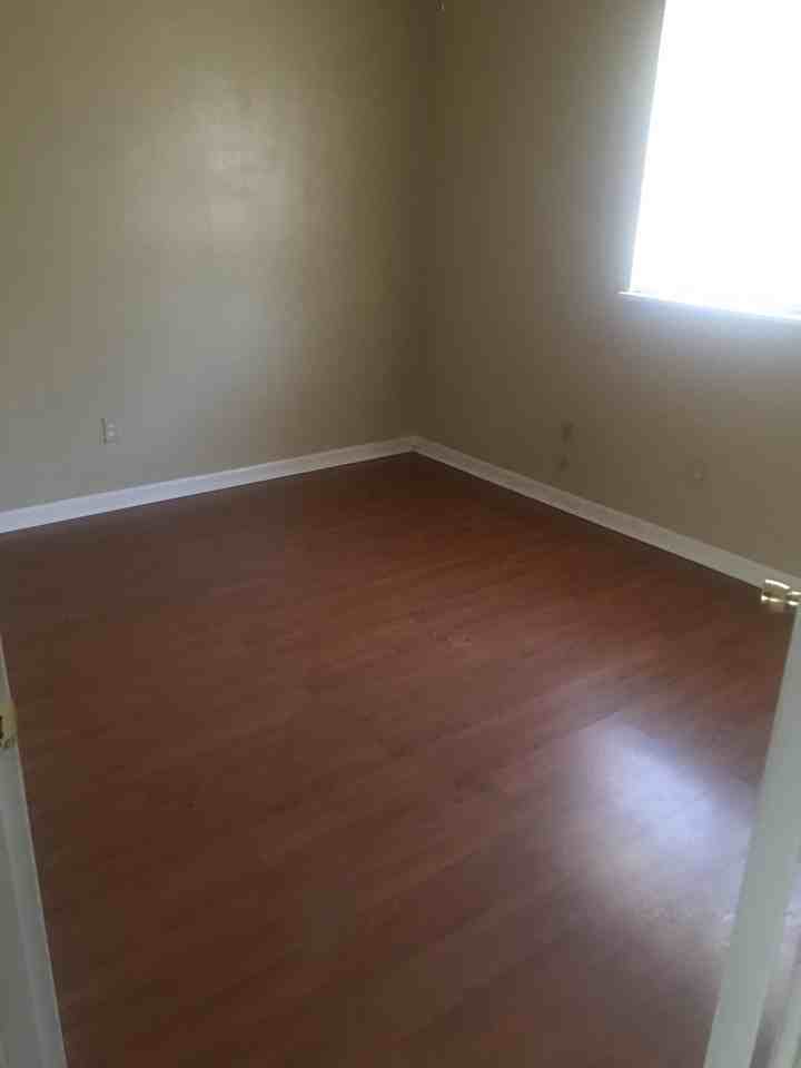 9439 Poinsetta Dr - Photo 6 of 10