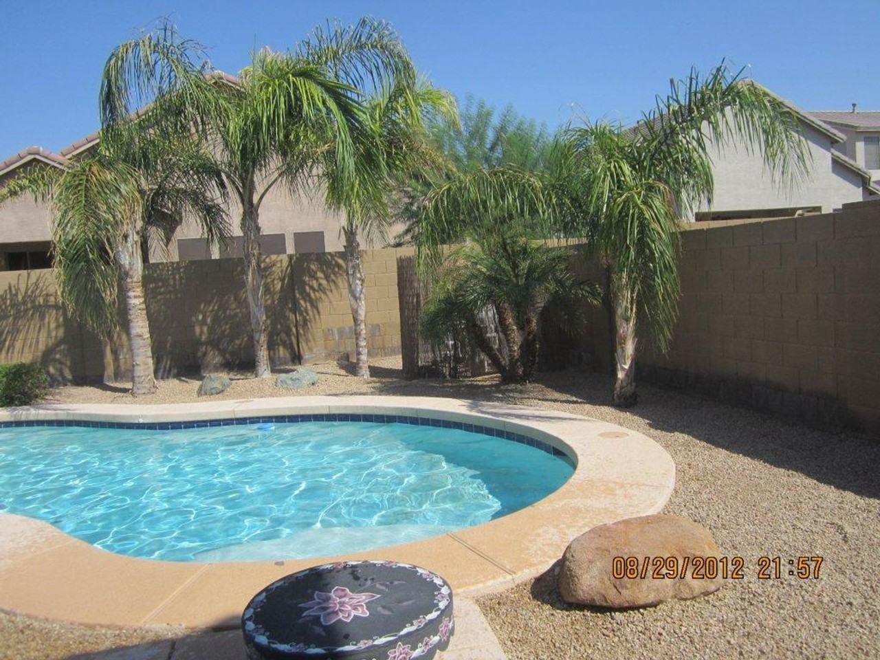 5614 W Darrel Rd - Photo 2 of 11