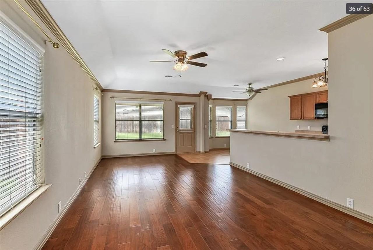 8901 Yosemite Trl - Photo 5 of 24