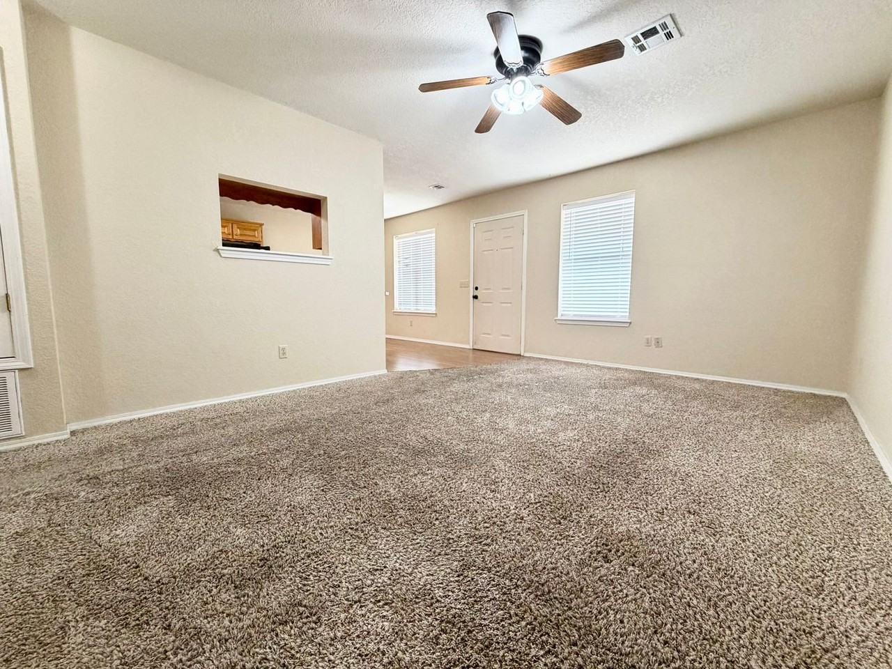 508 Nw 5th St #D - Photo 4 of 15