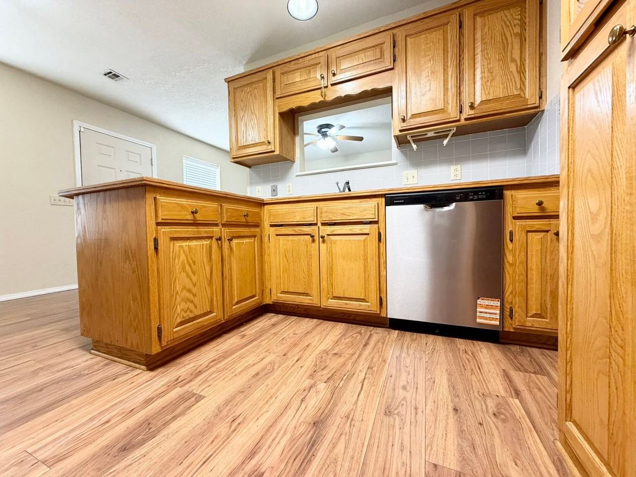 508 Nw 5th St #D - Photo 5 of 15