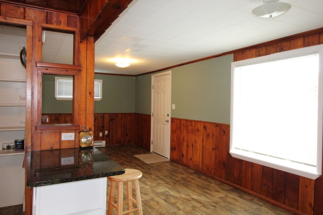 3514 W Broad Pl - Photo 2 of 12