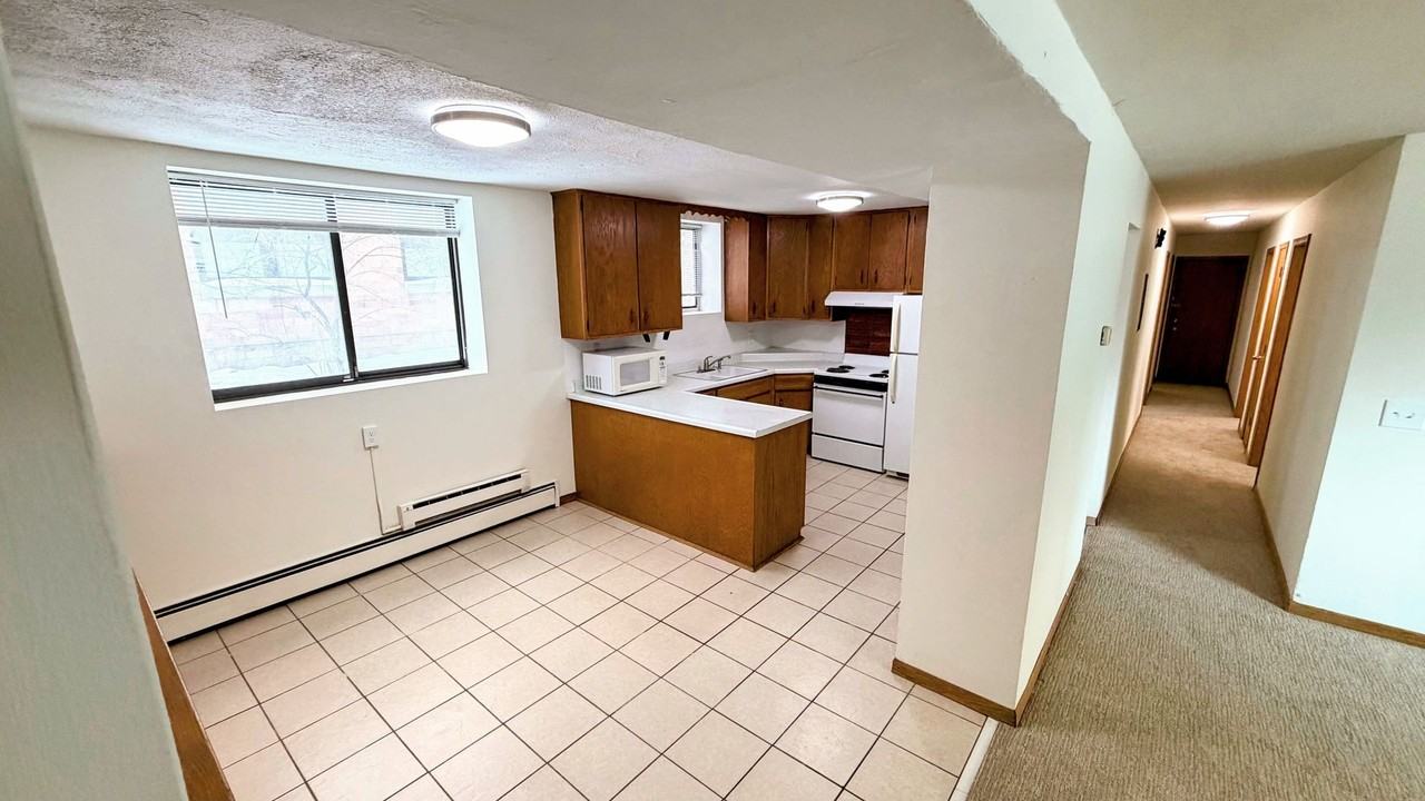 1215 4th Street SE - Photo 5 of 26