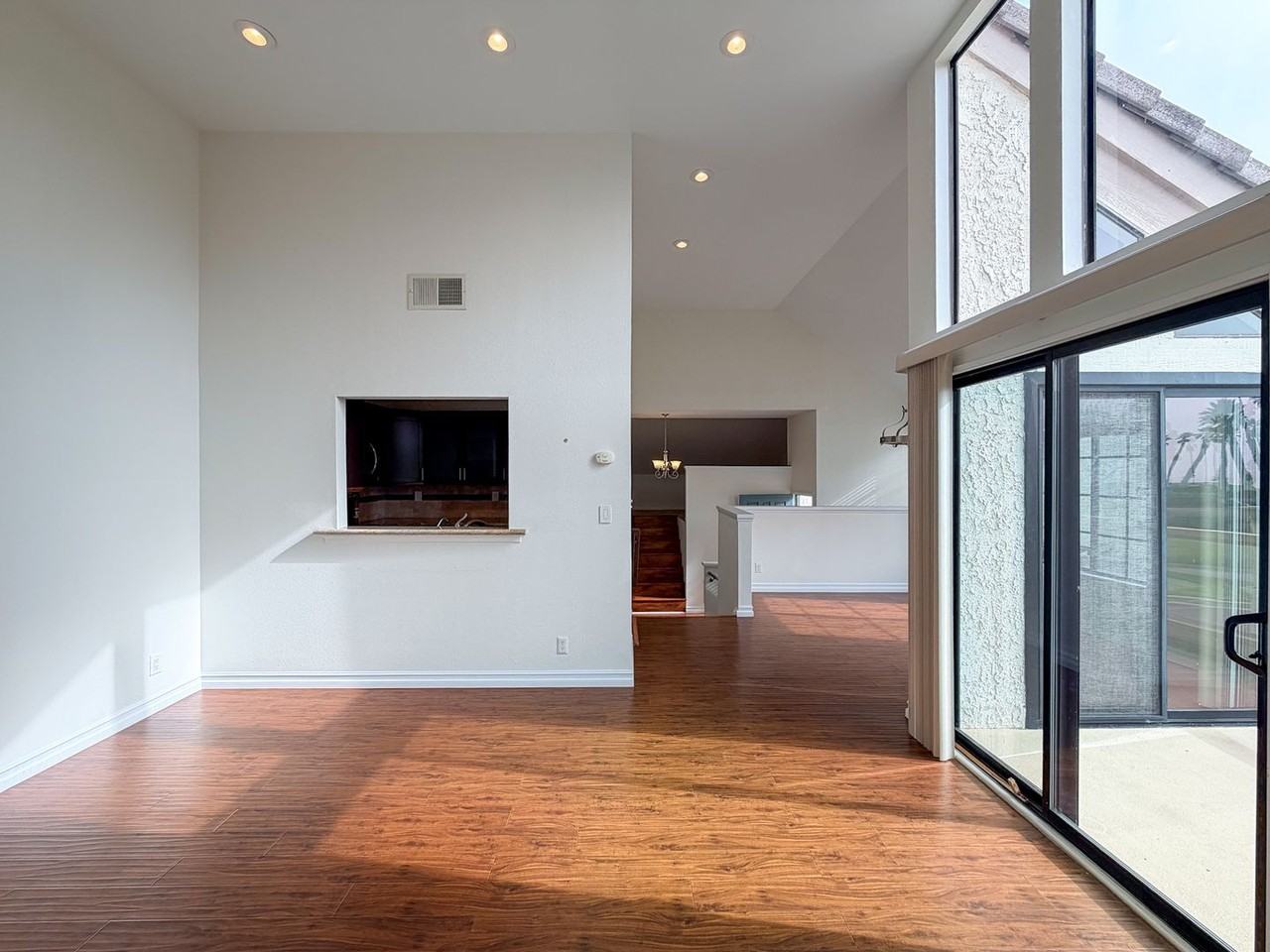 407 Shoreview Dr - Photo 6 of 48