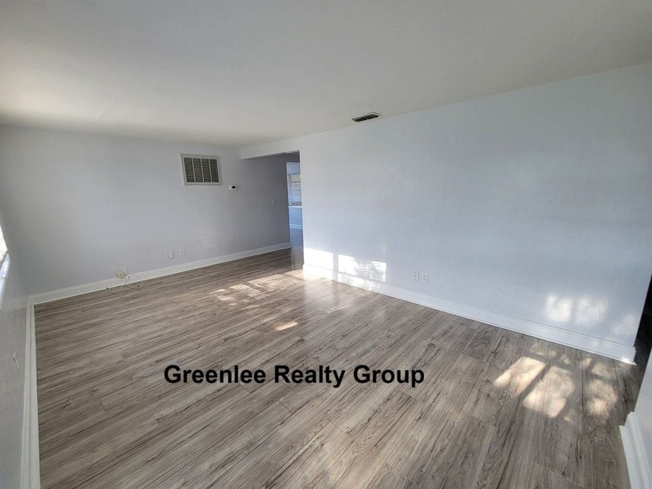 4827 Aegean Ave - Photo 3 of 21