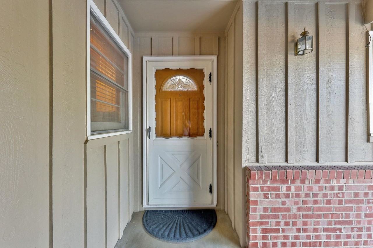 8002 E Morningside St - Photo 6 of 36