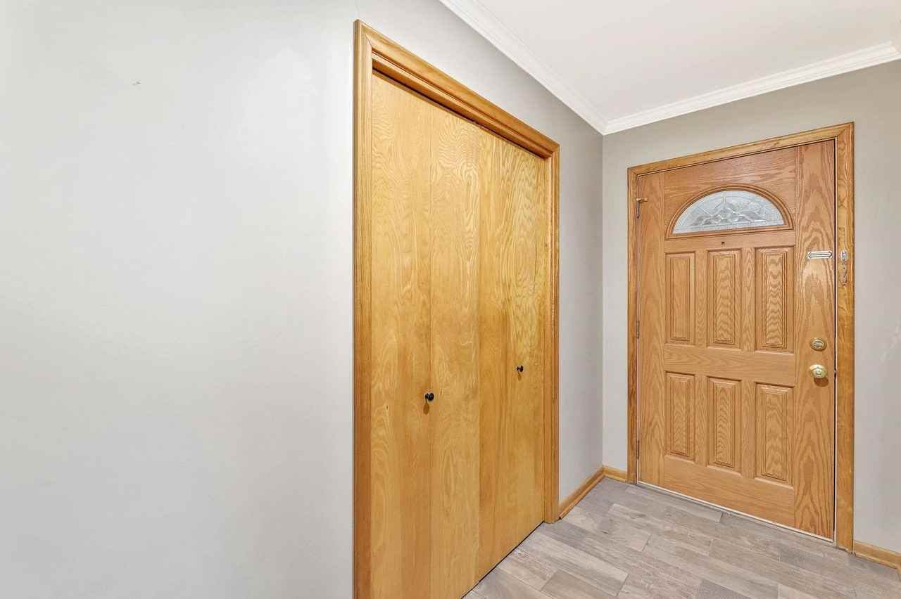 8002 E Morningside St - Photo 7 of 36