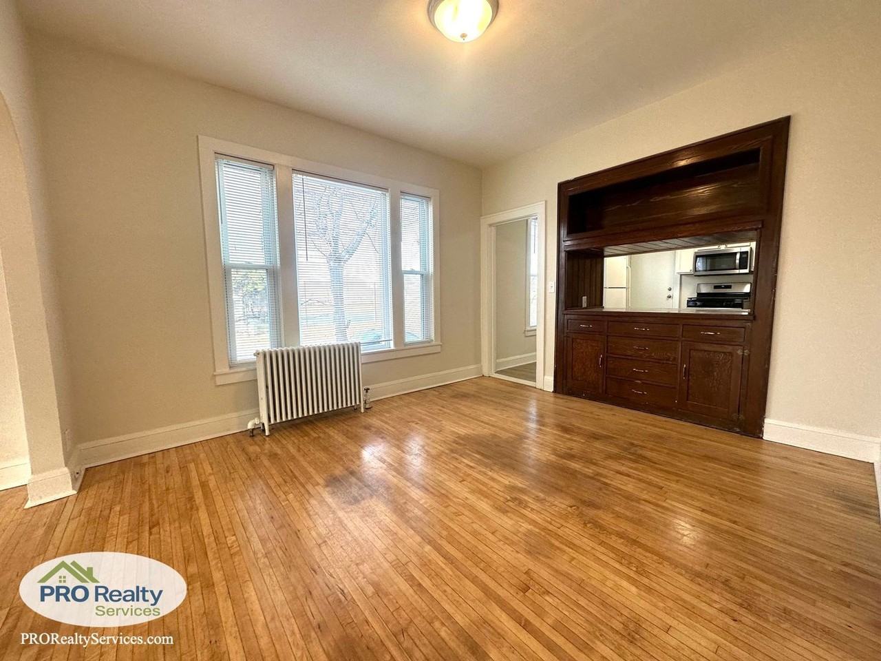 201 20th Ave Ne - Photo 5 of 21