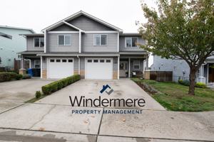 featured image of 185 Ne Melrose Dr