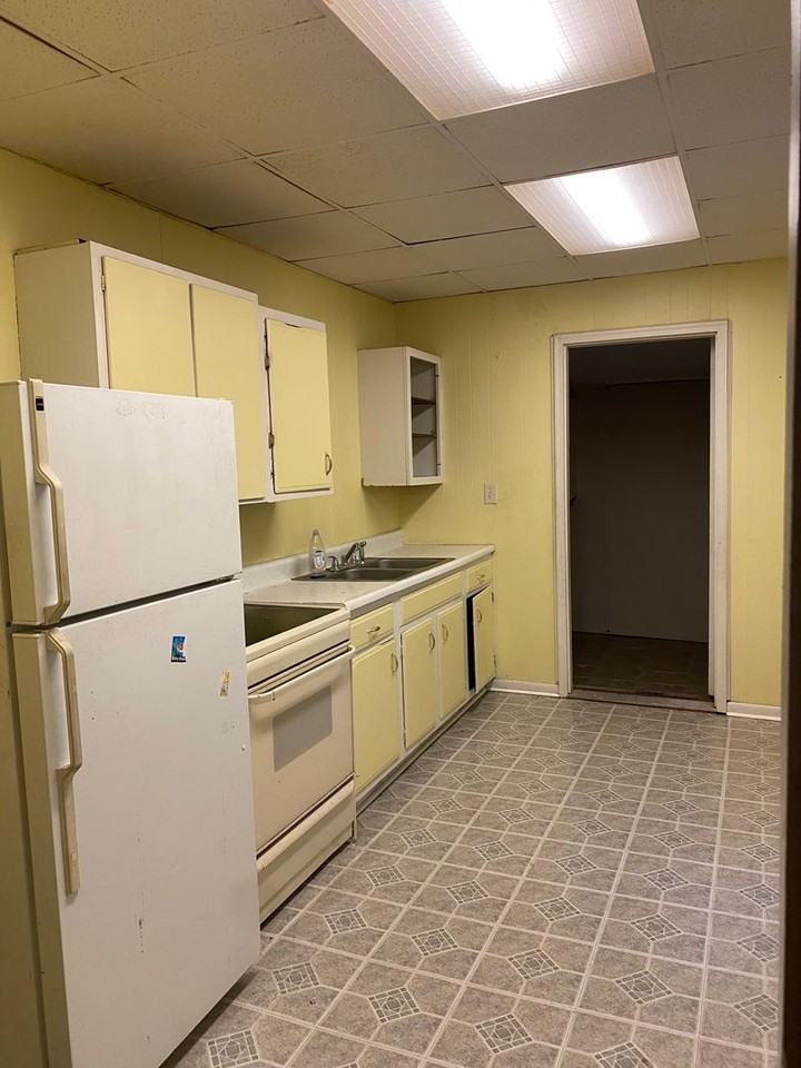 261 Elm St - Photo 4 of 8