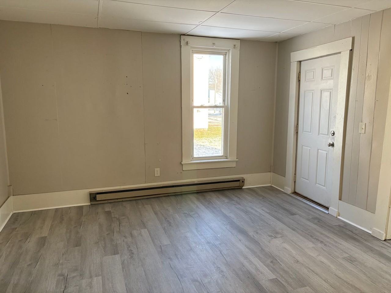 261 Elm St - Photo 6 of 8