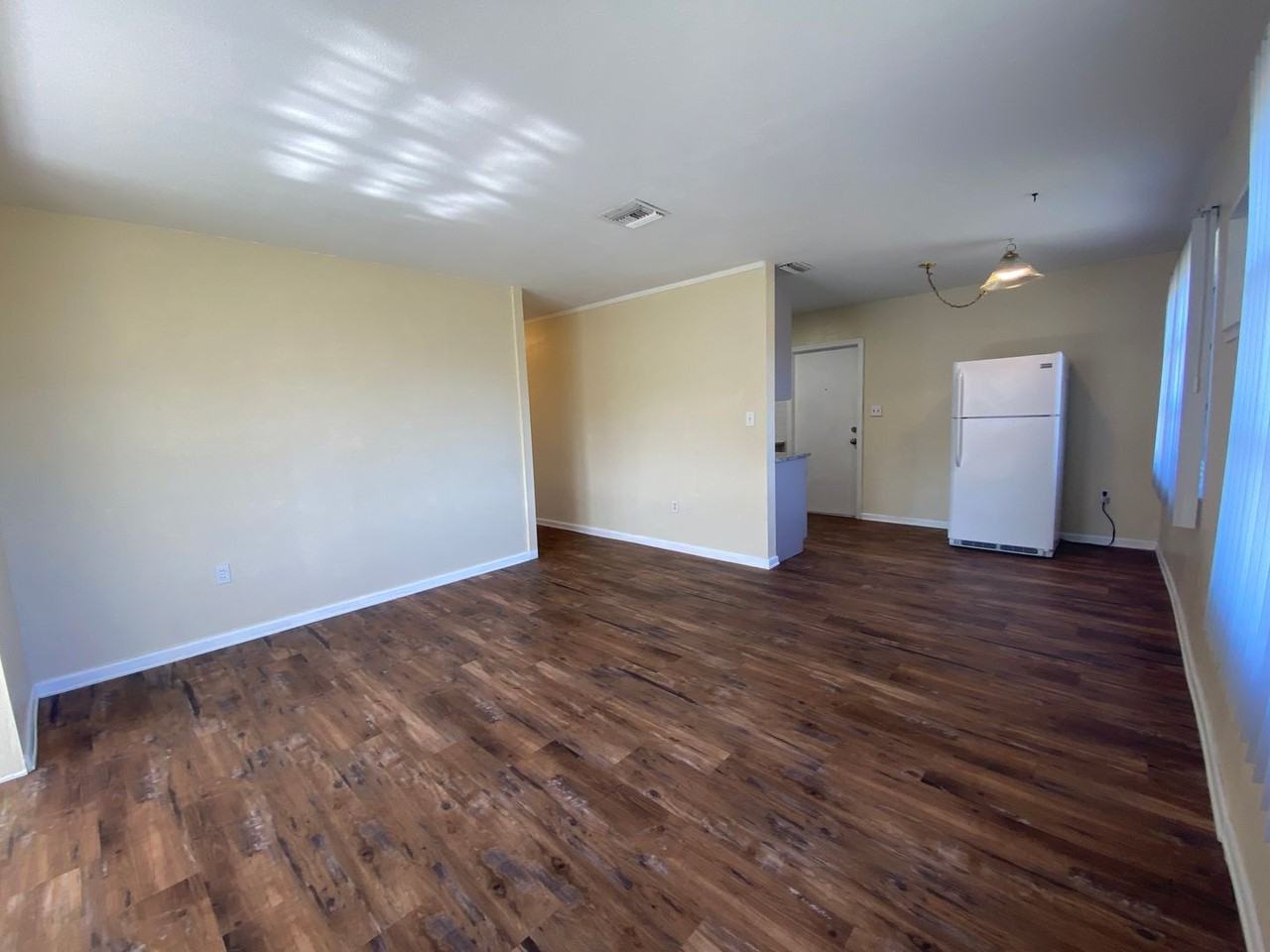 4380 Conway Blvd - Photo 6 of 24